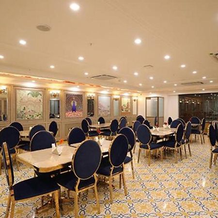 Fabhotel Prime Hampton By Ic'S Noida Exterior photo